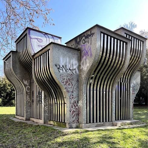 PRAGUE – INHALE EXHALE — Den architektury