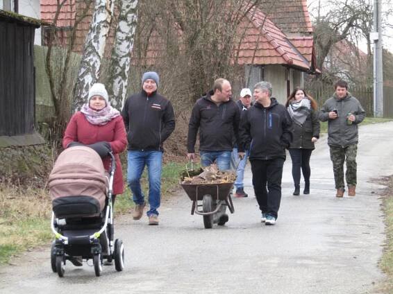 Silvestrovský pochod - Oficiální stránka obce Dírná