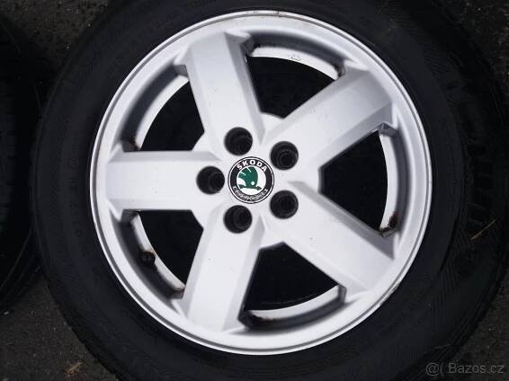 Prodám originál ALU kola Škoda Octavia 1 Disky 15? 6Jx15H2 ET38. Rozteč šroubů 5x100 středová díra 57,1 vše originál. KRÁSNÁ