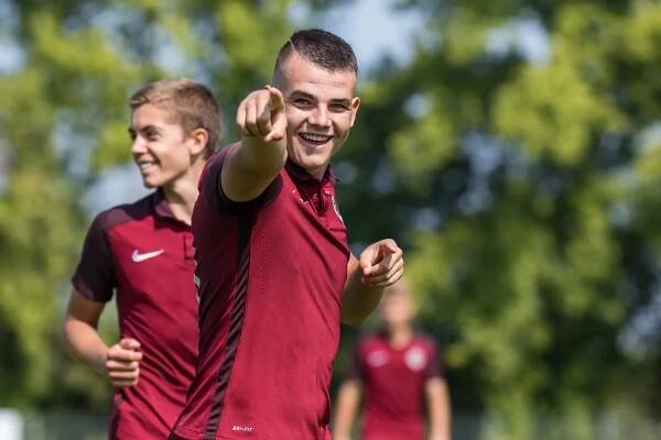 FK Dukla Praha : AC Sparta Praha - Články | sparta.cz