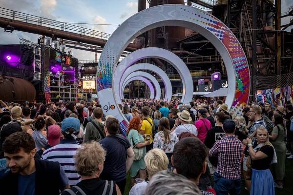 Americká kapela OneRepublic zahraje na festivalu Colours of Ostrava