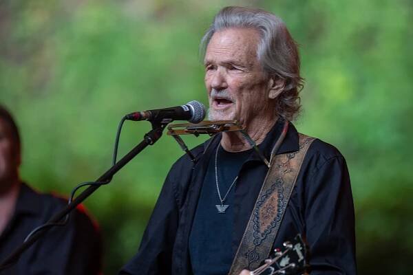 Country přišlo o svou ikonu. Zemřel zpěvák a herec Kris Kristofferson - Minutové zprávy 