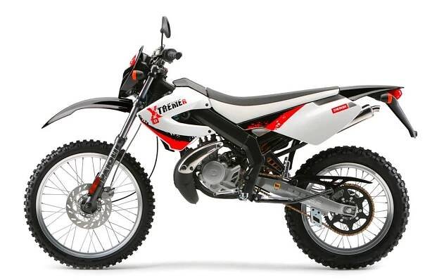 Derbi Senda 50 | Katalog motocyklů a motokatalog na Motorkáři.cz