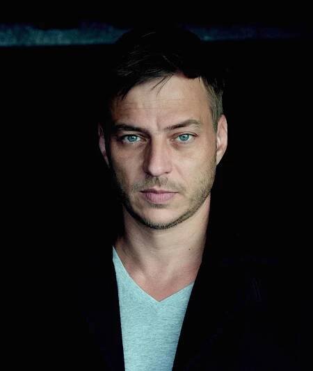 Tom Wlaschiha | Hamilton Hodell