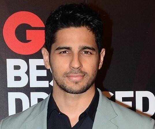 Sidharth Malhotra Biography – Facts, Childhood, Family Life, Career & Trivia