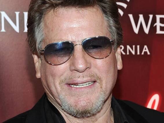 Ryan O'Neal now says his prostate cancer is stage 2, not stage 4