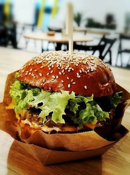 Regal Burger Praha | Apetee