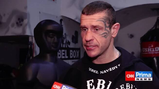 Robert Rosenberg místo ve filmech pro dospělé září v ringu. Soupeře v boxu rozdrtil