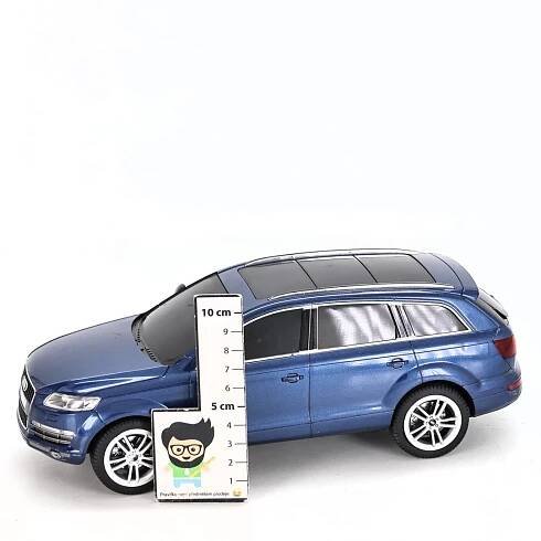 Model auta Audi Q7 z plastu, barva modrá