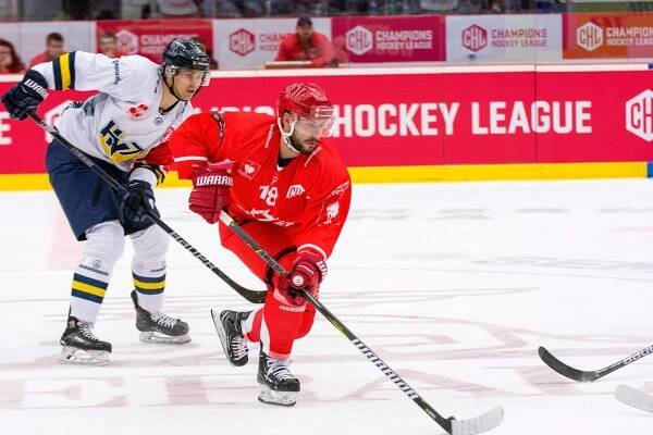 Živě: Češi bojovali o finále Ligy mistrů, Třinec padl po nájezdech, Liberec prohrál vysoko 1:6