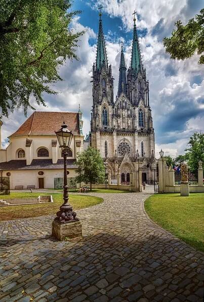 Adaptace objektů v areálu NKP Olomoucký hrad s kostelem sv. Václava