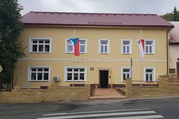 Telnice - obecní úřad foto 1
