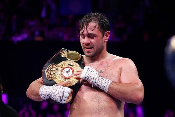 Dave Allen stops Johnny Fisher in fifth round with massive knockout