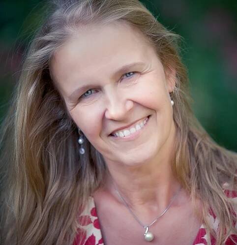 Read For Pixels: Author Alumni – The Pixel Project