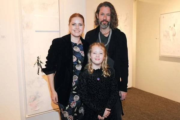 Amy Adams & Darren Le Gallo Have Rare Family Night Out with Daughter Aviana, 9, at His L.A. Exhibit