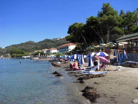 Argassi - pláž - Zakynthos