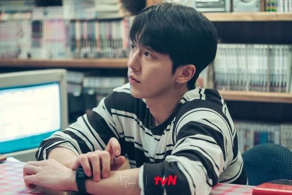 Nam Joo Hyuk se v seriálu Twenty Five, Twenty One vrátí do roku 1998 - Asianstyle