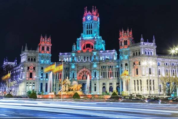 Palacio des Cibeles s vánočními světly