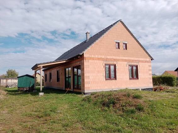 Prodej rodinného domu 183 m², pozemek 1144 m², Domanín
