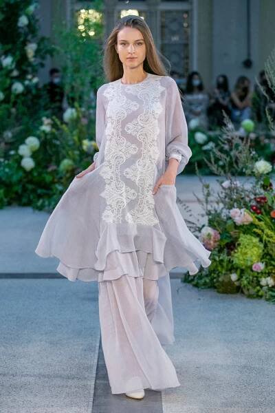 Galerie: MBPFW #4: Udržitelnost se naplno přihlásila o slovo | Elle.cz