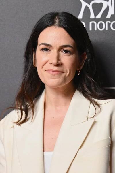 Abbi Jacobson Is Adapting Nonbinary Author Isle McElroy's Novel ‘People Collide’ for TV
