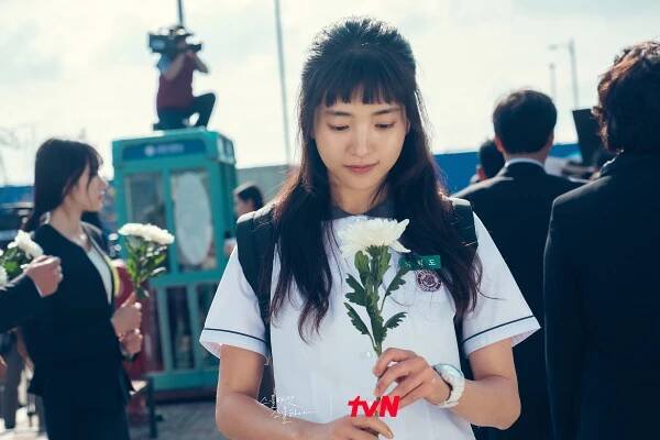 Kim Tae Ri v seriáli Twenty Five, Twenty One po prvýkrát vyskúša netradičný šport - Asianstyle