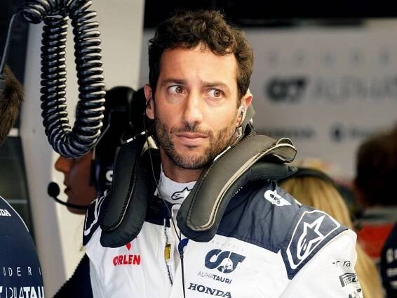 Daniel Ricciardo to miss Dutch Grand Prix after suffering broken wrist in crash