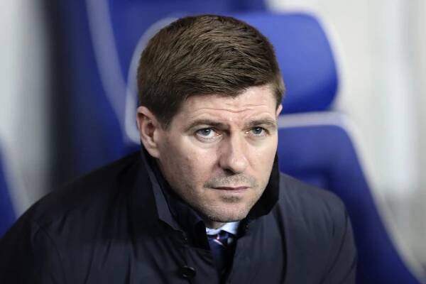 Steven Gerrard: liverpoolsku bolesť neukončil, s Rangers má k tomu veľmi blízko