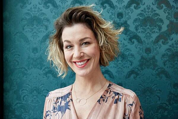 Ein Spaziergang mit Schauspielerin Julia Stinshoff
