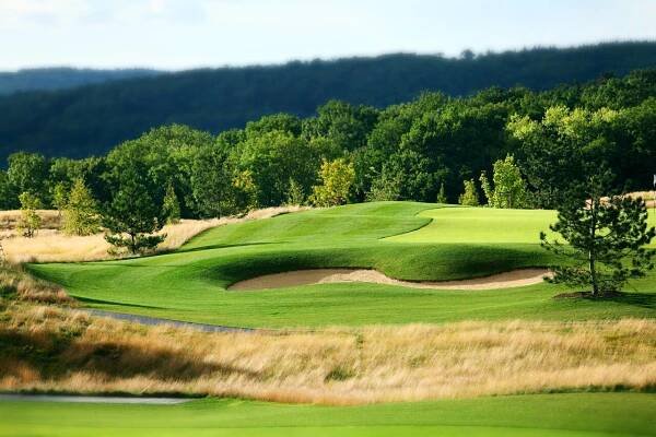 Golf Guide Central Bohemia & Prague: Golf Courses and Driving Ranges in Central Bohemia & Prague