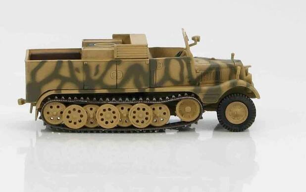 Hobby Master - Sd.Kfz.11/4 Nebelkraftwagen (German 3-ton Half-Track) ,  Pz. Jg. Abt. 49 4th Panzer Division Wehrmacht , summer 1943, Eastern Front - Image 4