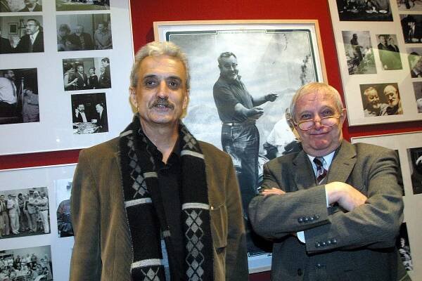 Z kotelny do politiky. Pavel Dostál proslul šálami, se Zemanem si říkali Bimbo