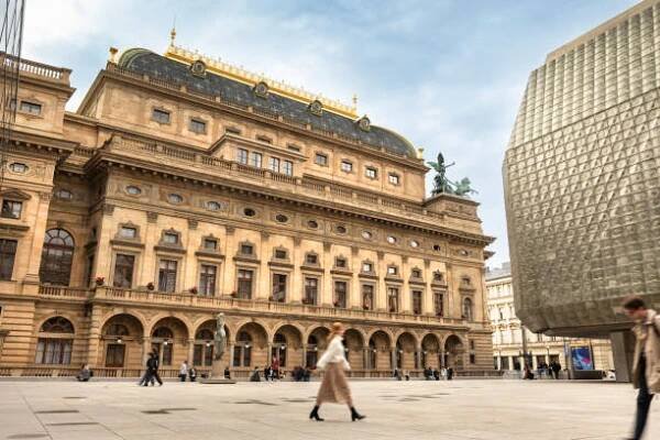 národní divadlo v praze, staré město, česká republika - national theater prague - stock snímky, obrázky a fotky