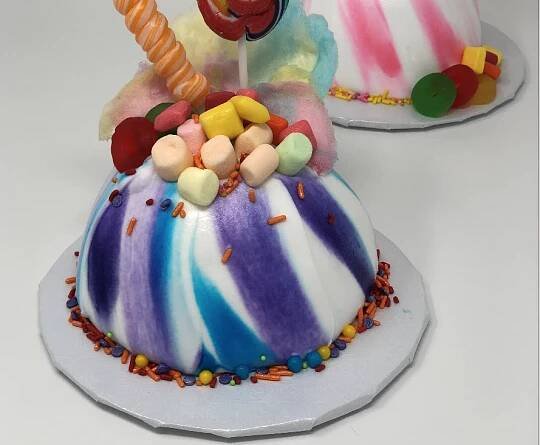 Mini Swirl Candy Cake