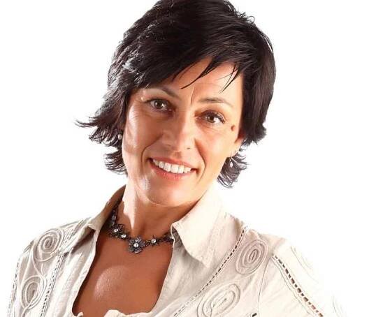ZPĚVAČKA EVA EMINGEROVÁ – skvěla jazzmanka bude  hostem  novoročního koncertu Mladého týnišťského big bandu. 