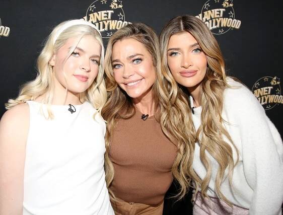 Denise with her daughters Lola and Sami.