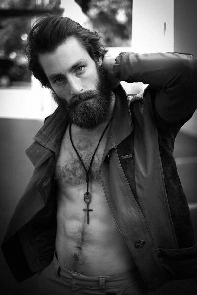 AMCA INTERNATIONAL AGENCY. Actor Chad Phillips 