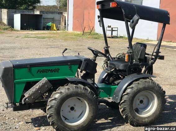 malotraktor Farmář