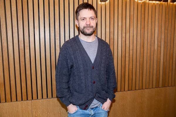 Jiří Mádl promluvil o synkovi: Roli otce si užívám, léto bude patřit Fanouškovi. Jeho maminka je paní Columbová