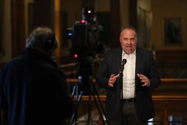 Minister Todd Smith