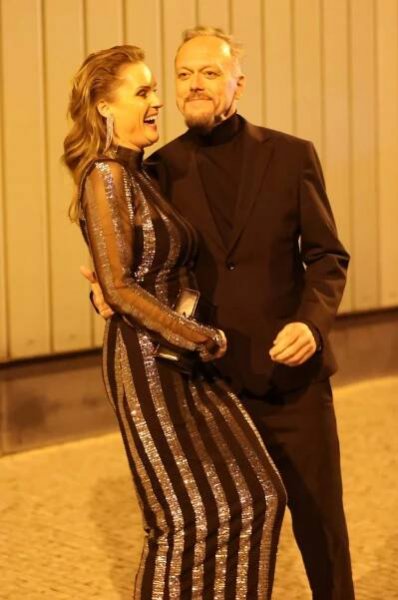 Zpěvák kapely Lucie Dyk (56): Tajná svatba na luxusním zámku!
