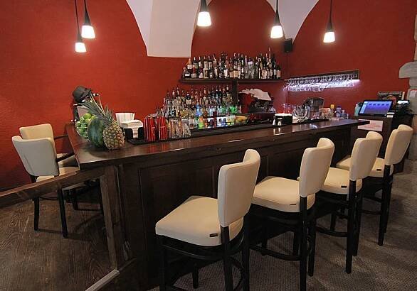 Bar, kaviareň – JF Interier