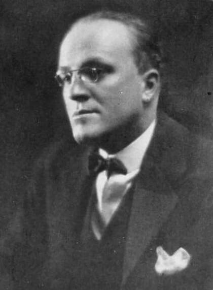 File:Hugh-Walpole-1923.jpg - Wikipedia