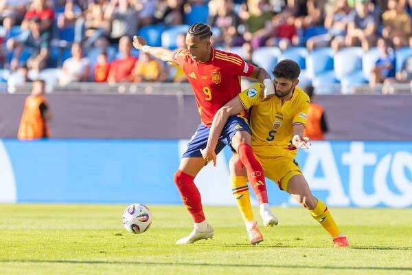 Slováci na domácím Euru U21 končí, Francie otáčela až v závěru, Itálie a Španělsko postupují