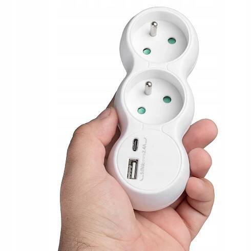 ROZBOČKA 2 ZÁSUVKY ROZDVOJKA T-ROZDĚLOVAČ 16A + USB-C VAYOX Počet zásuvek 2 ks. 4 ks.