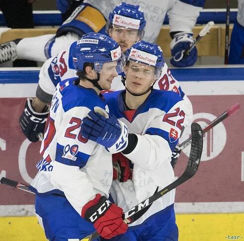 Marián Studenič (vľavo) v drese slovenskej...