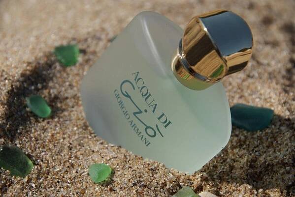 Acqua di Gio Giorgio Armani pro ženy