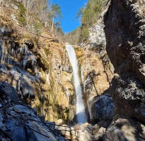 Tscheppaschlucht in Kärnten – Einzigartiges Naturerlebnis mit spektakulärem Tschauko-Wasserfall – Kärnten Guide