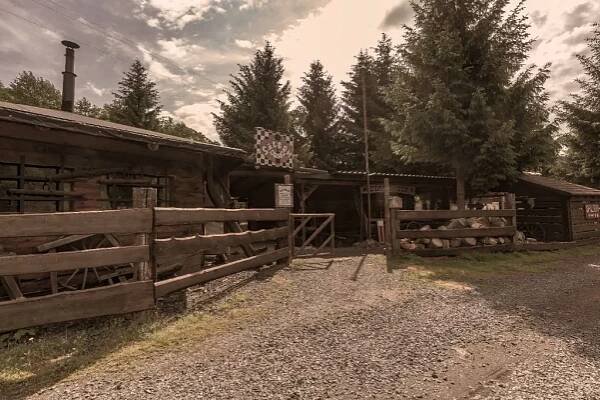 Apartmány - Westernové městečko Hill Valley - Luže - část Doly , Pardubický kraj | Pronájmy.cz