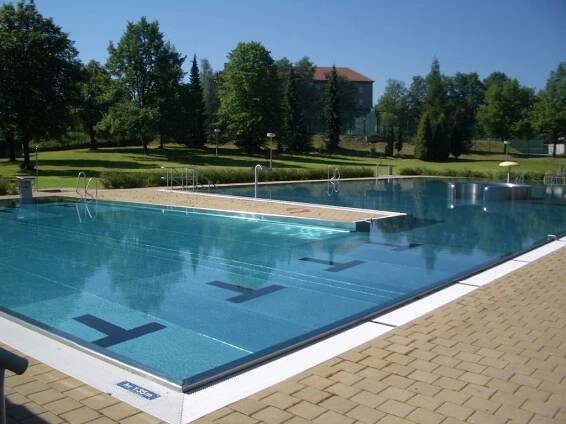 Koupaliště 2010 - Oficiální stránky města Vratimov